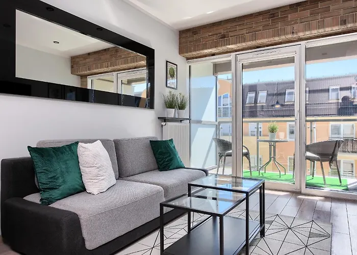 Apartment Art Parking By Impero Poznan